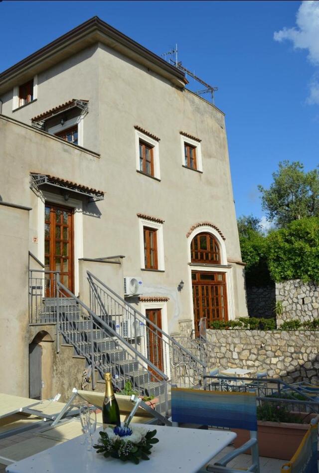 Il Casale Del Golfo Apartment Vico Equense Bagian luar foto